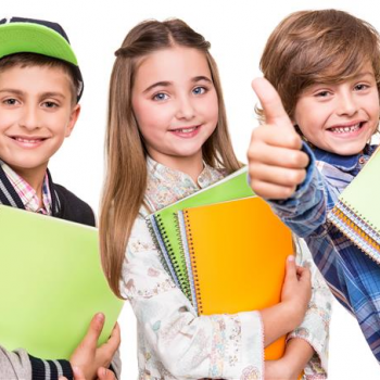Alunos dos 5ºs e 6ºs anos vão receber gratuitamente manuais escolares