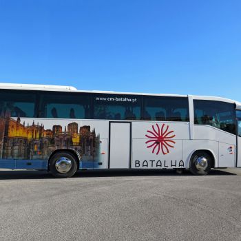 Câmara da Batalha investe perto de meio milhão de euros no reforço dos transportes escolares