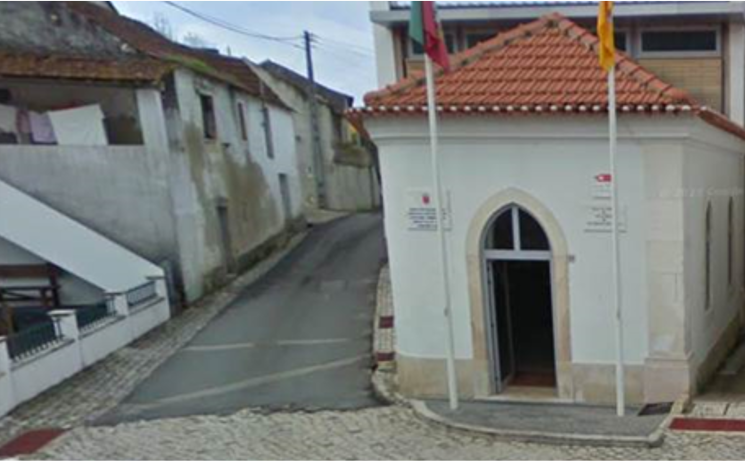 Freguesia de Reguengo de Fetal - Largo da Praça da Fonte